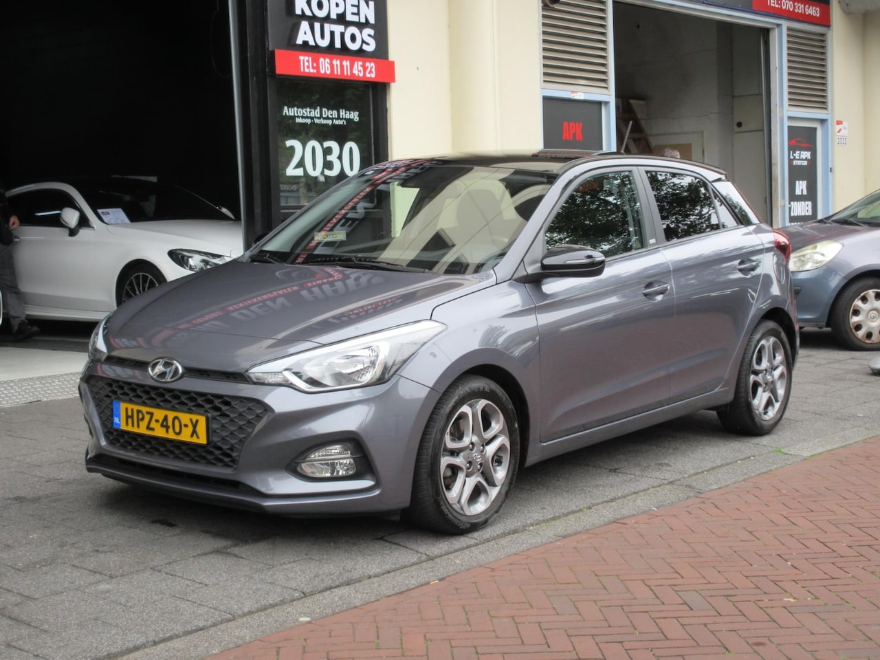 Hyundai i20 - 1.0 T-GDI Premium Automaat 5 Deurs Navi Camera - AutoWereld.nl