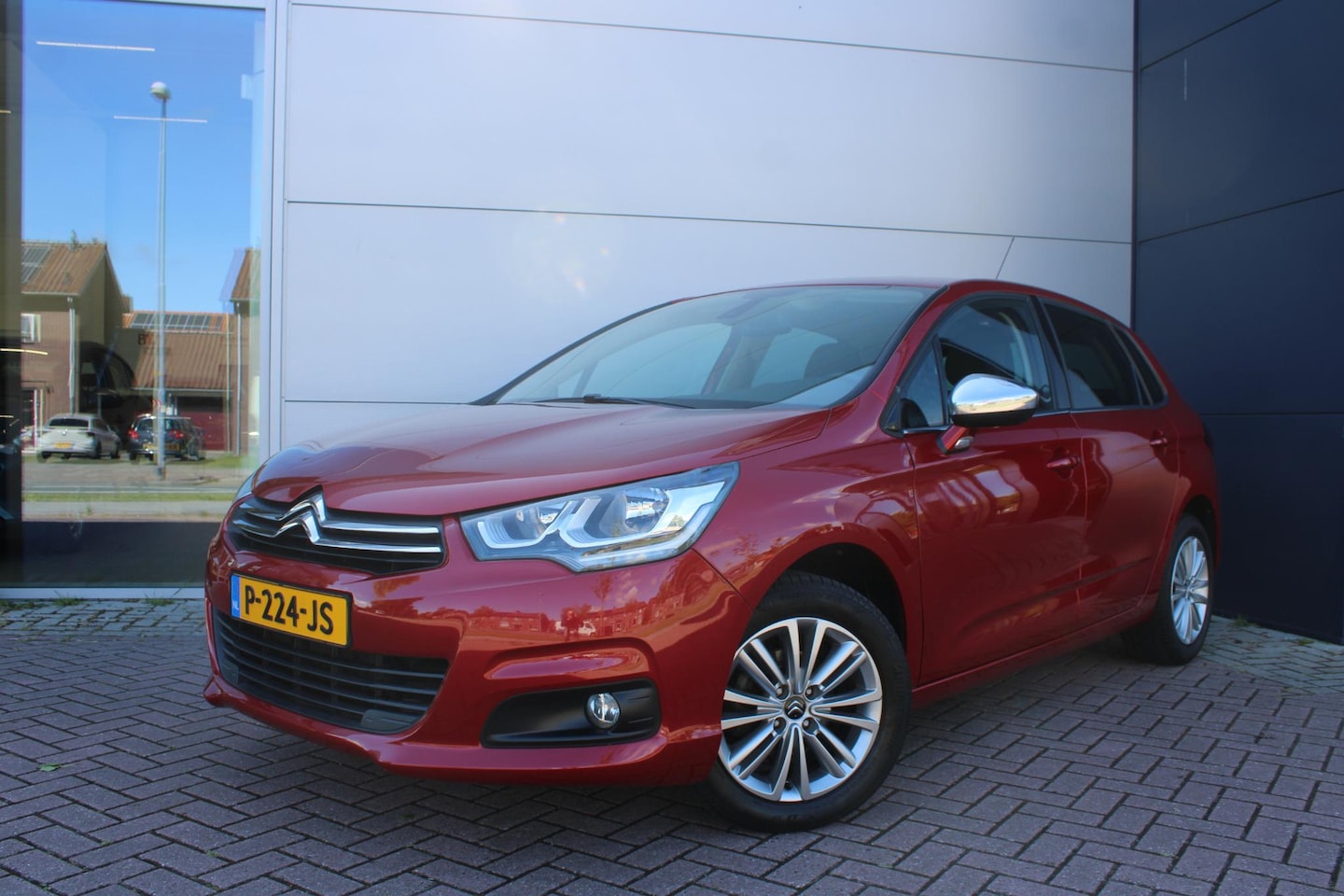 Citroën C4 - 1.2 PureTech Feel Collection 1.2 PureTech Feel Collection - AutoWereld.nl