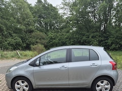 Toyota Yaris - 1.3 VVTi Luna
