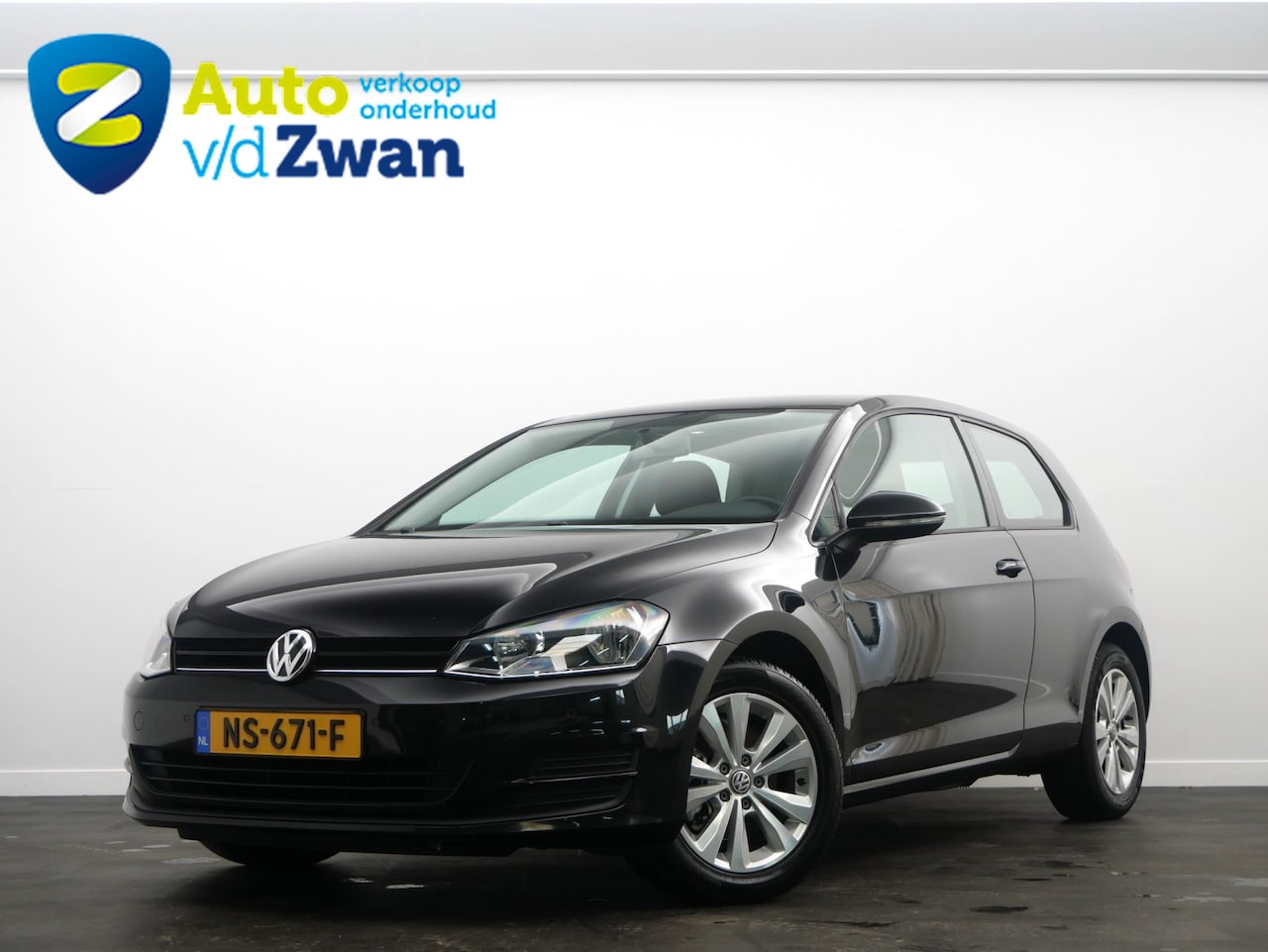 Volkswagen Golf - 1.2 TSI Trendline 3-Drs/Airco/P-sensoren! - AutoWereld.nl
