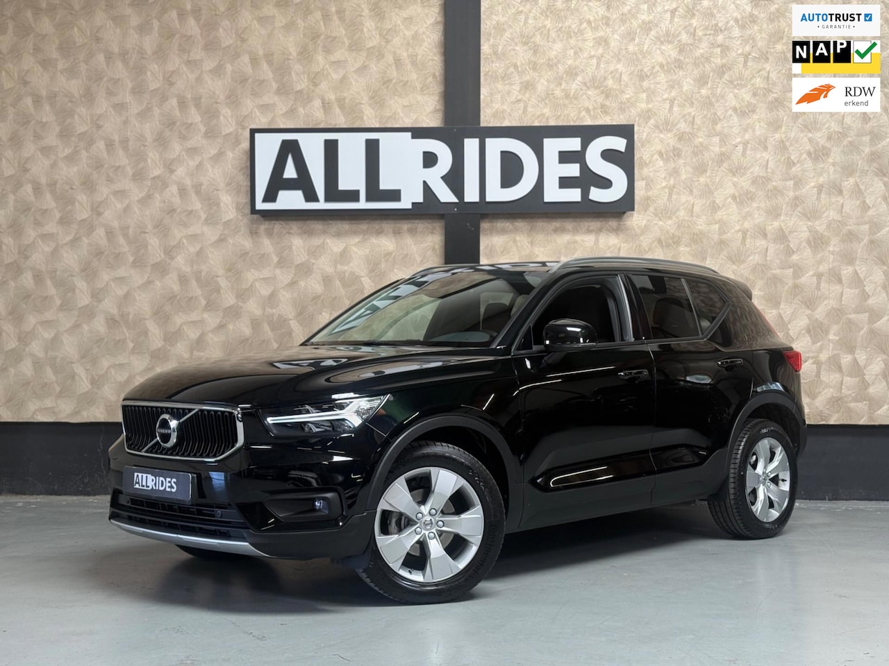 Volvo XC40 - 1.5 T3 Business Pro | ACC & PA | BLIS | CarPlay | Camera | Keyless | - AutoWereld.nl