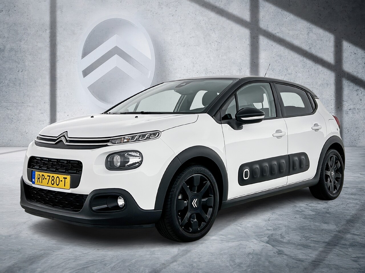 Citroën C3 - 82pk Shine | Rijklaar - AutoWereld.nl