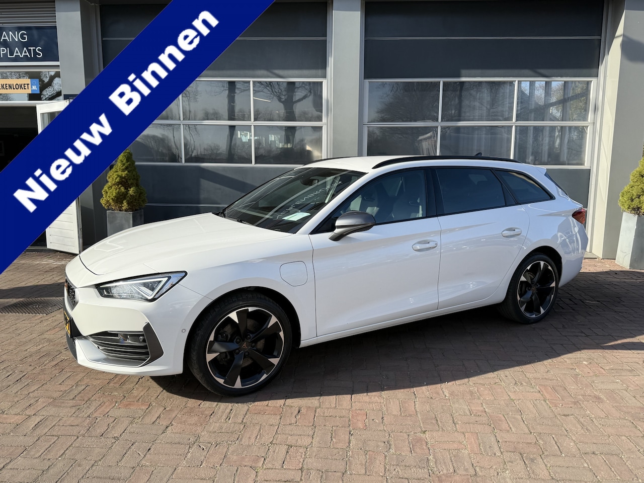 CUPRA Leon Sportstourer - 1.4 e-Hybrid VZ Business Hybride Navi,Camera,Cruise,Cv 07-2022 20.664 KM - AutoWereld.nl