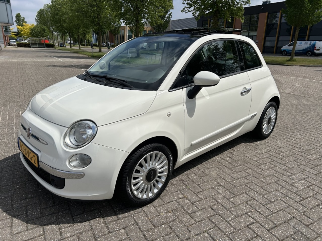 Fiat 500 - 0.9 TwinAir Lounge SCHUIF/KANTELDAK AIRCO BLUETH. - AutoWereld.nl