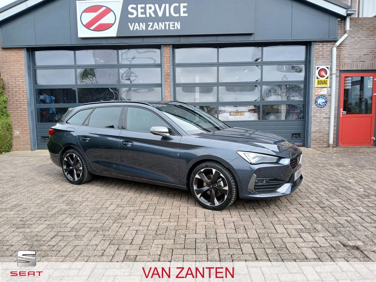 CUPRA Leon Sportstourer - 1.5 eTSI Business Edition Plus DSG-7 + Electr. uitklapb. Trekhaak. - AutoWereld.nl