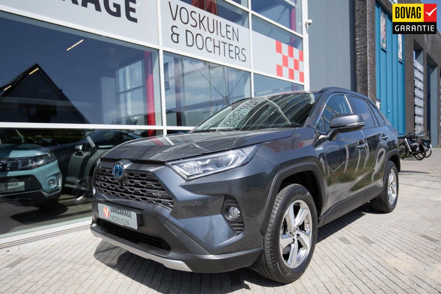 Toyota RAV4 - 2.5 Hybrid Executive |Premium | Trekhaak - AutoWereld.nl