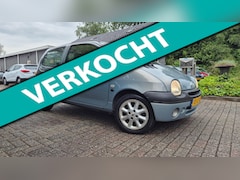 Renault Twingo - 1.2-16V Initiale AIRCO-LEDER-2004