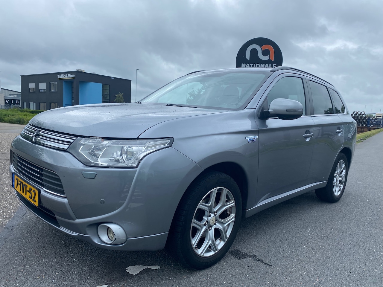 Mitsubishi Outlander - 2014 * 2.0 PHEV Executive * LMV * Automaat * Cruise Control * Airco * - AutoWereld.nl