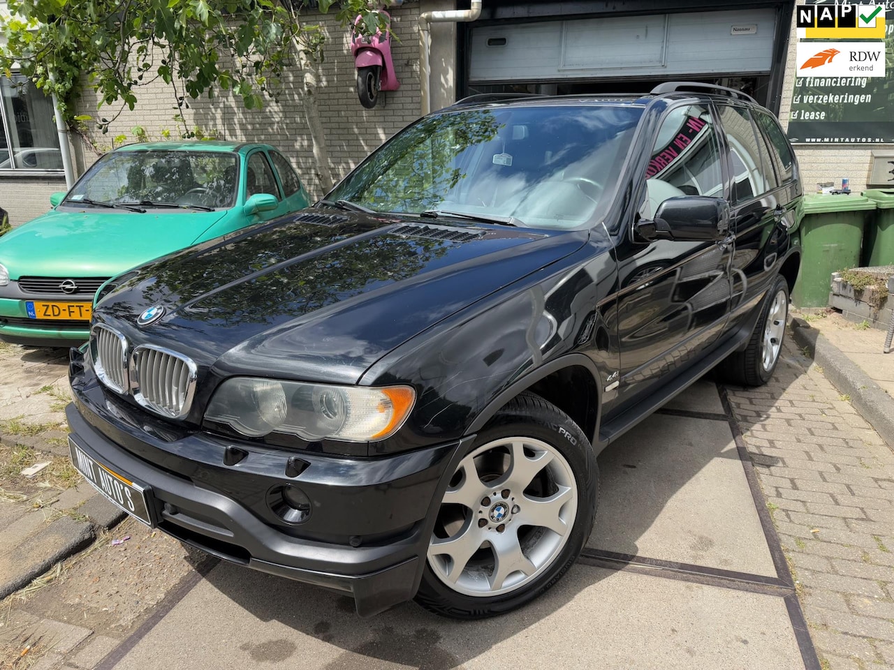 BMW X5 - 4.4i Executive Apk/Automaat/Dakje/Boekjes/Nap - AutoWereld.nl