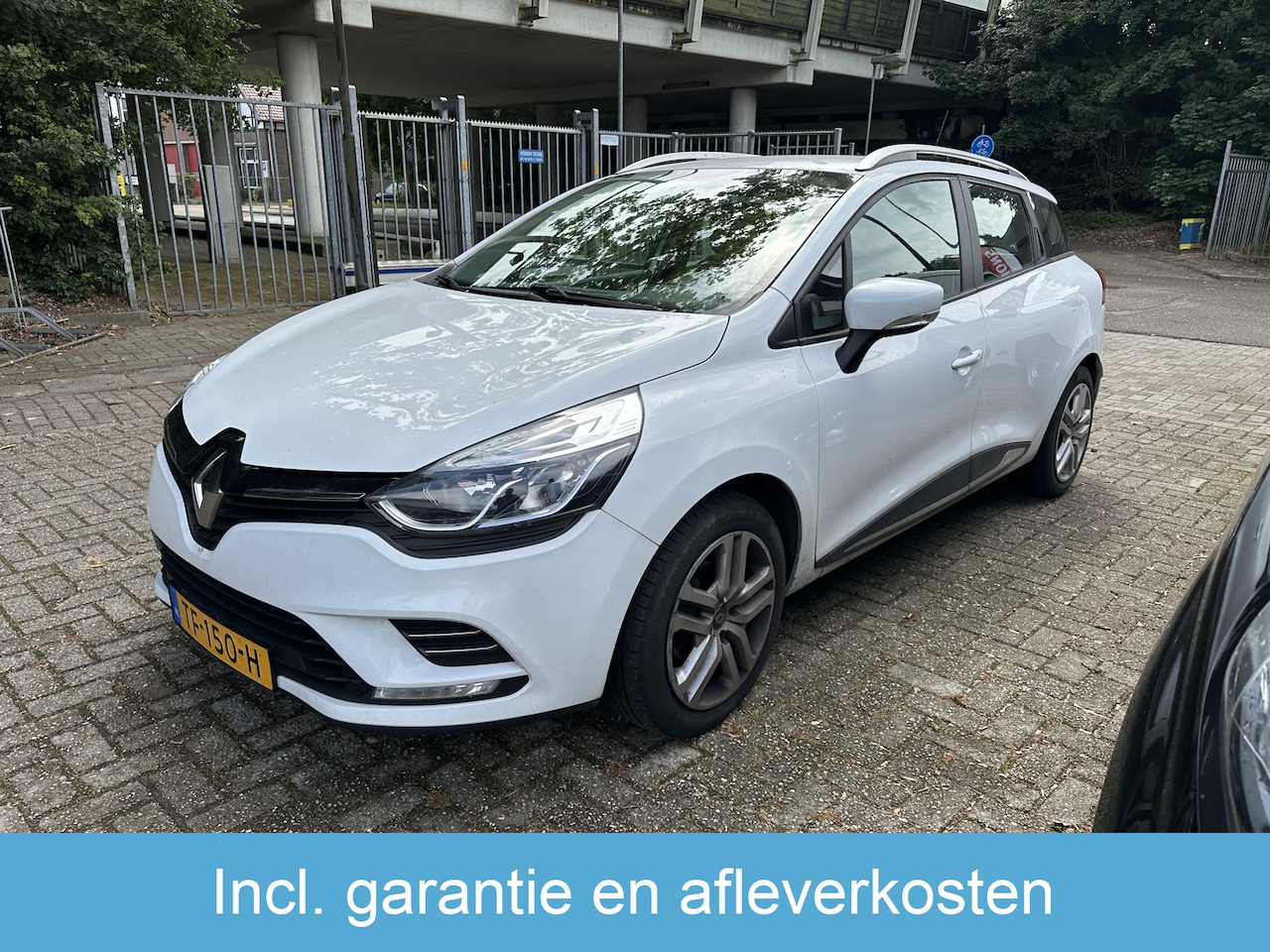 Renault Clio Estate - 0.9 TCe Zen All-in Prijs Binnenkort meer foto's, auto is al wel te bezichtigen - AutoWereld.nl