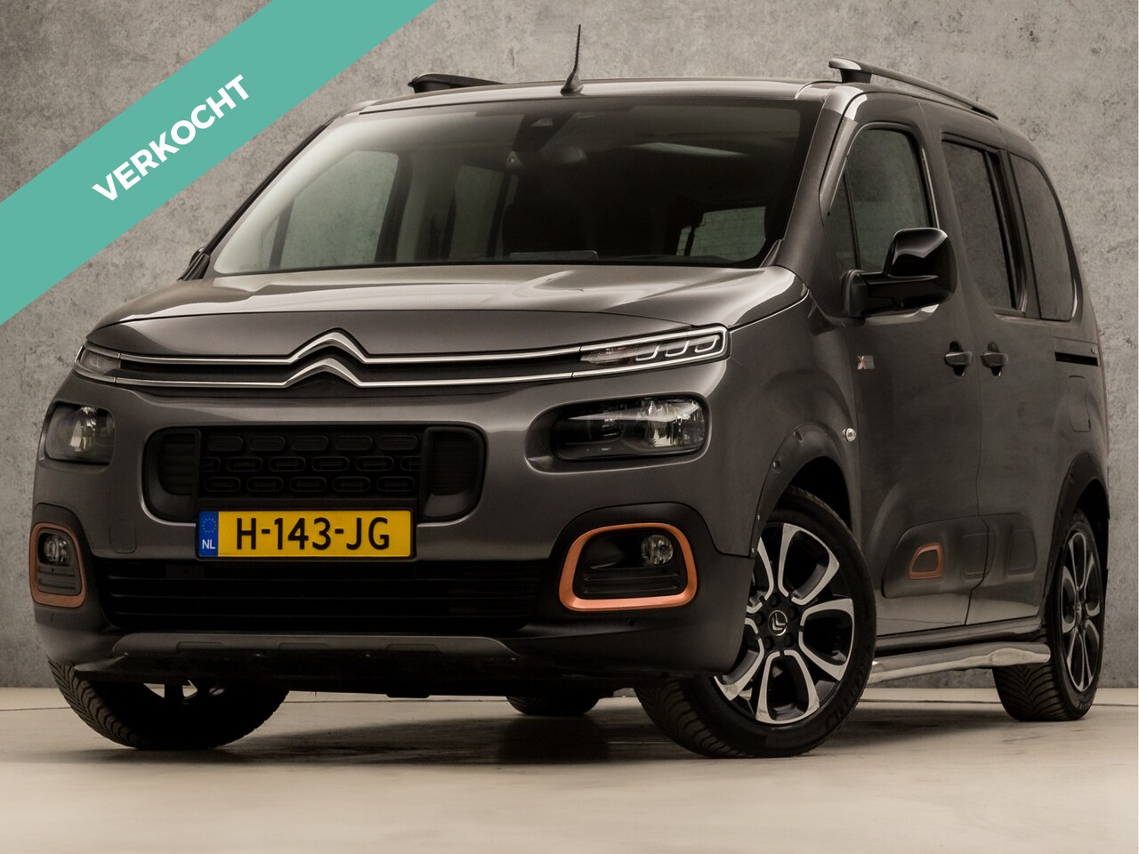 Citroën Berlingo - 1.2 PureTech Shine Sport (PANORAMADAK, APPLE CARPLAY, GROOT NAVI, HEAD-UP DISPLAY, 360 CAM - AutoWereld.nl