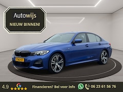 BMW 3-serie - 330e xDrive High Executive|M-Sport|Alcantara|Carplay|Dealeronderhouden