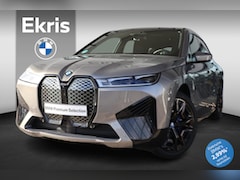 BMW iX - xDrive40 Sportpakket | Driving Assistant Professional