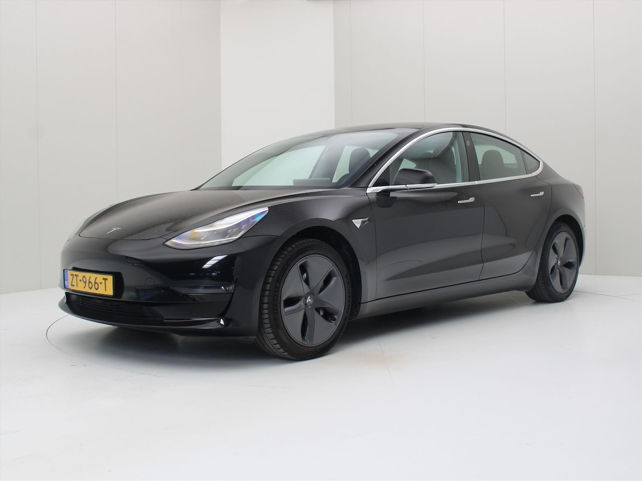 Tesla Model 3 - Standard RWD Plus 60kWh [ TREKHAAK+AUTOPILOT+PREMIUM AUDIO ] - AutoWereld.nl