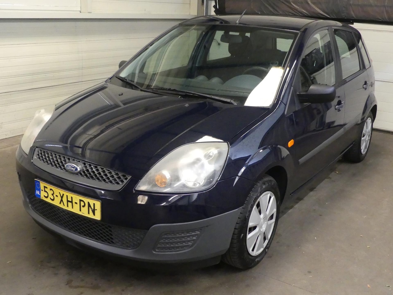 Ford Fiesta - 1.3-8V Cool & Sound - Airco - 5 deurs - Nieuwe APK - Trekhaak - AutoWereld.nl
