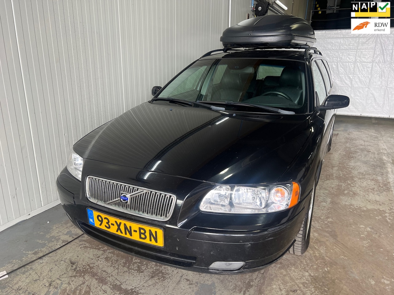 Volvo V70 - 2.4 D5 Edition I AUTOMAAT - AutoWereld.nl