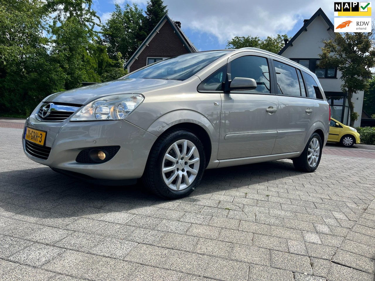 Opel Zafira - 1.8 Temptation Ecc Trekhaak 7 P Cruise Isofix pdc NW APK - AutoWereld.nl