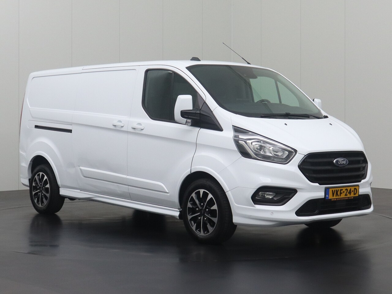 Ford Transit Custom - 2.0TDCI 185PK Automaat Sport Lang | Navigatie | Camera | Airco | Cruise - AutoWereld.nl
