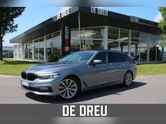 BMW 5-serie Touring - 520i Sportline | EL. TREKHAAK | CAMERA | SHADOWLINE | PRIVACY |