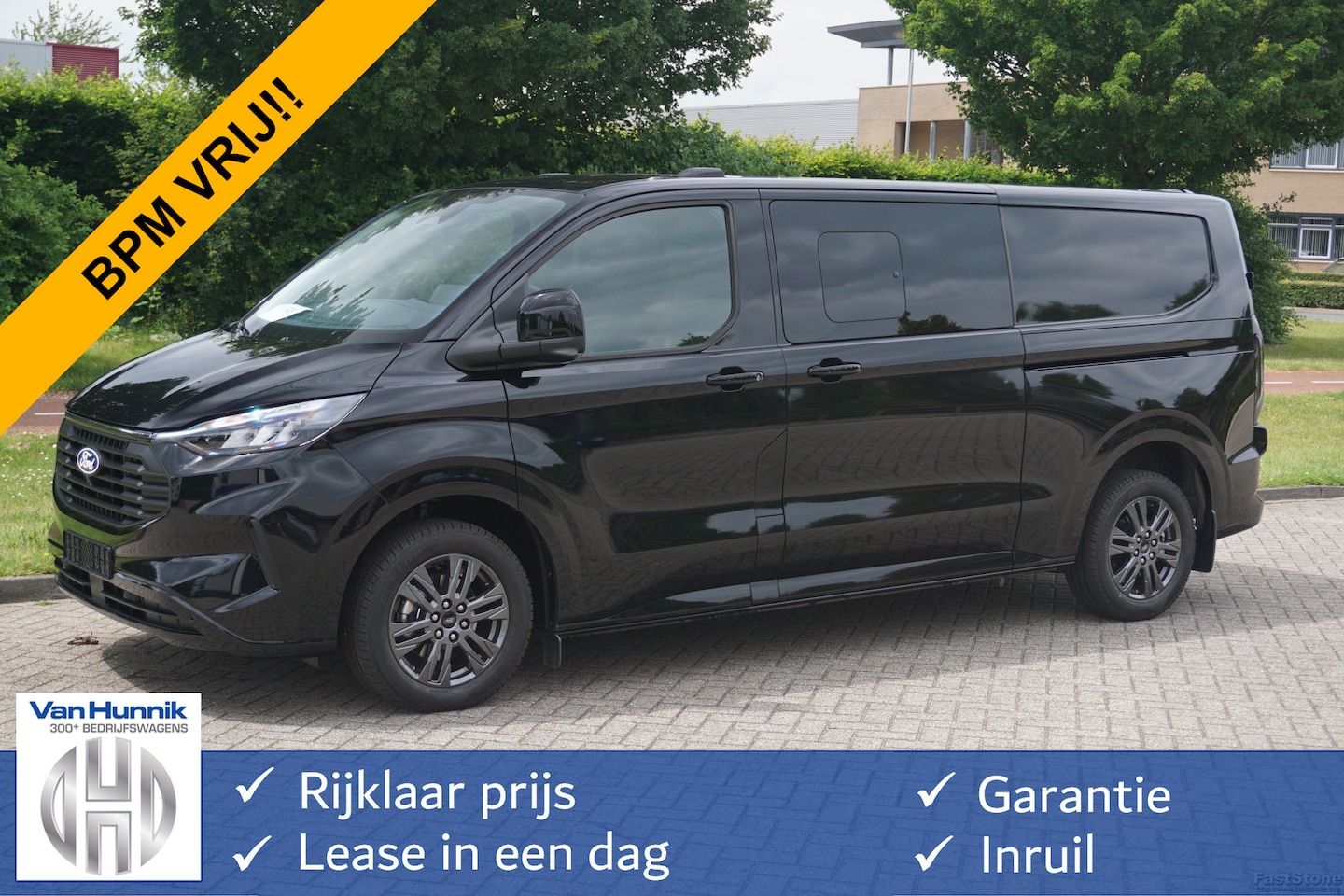 Ford Transit Custom - 320L 170PK DC Limited AUT BPM VRIJ!! Navi, ACC, 360° Cam, 17" LM, Elek. Schuifdeur!! NR. 3 - AutoWereld.nl