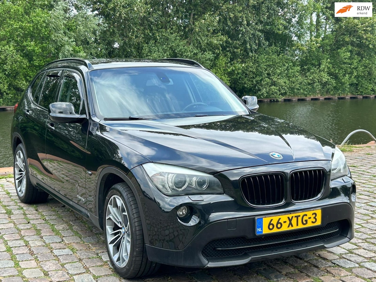 BMW X1 - XDrive28i Executive 3e eigenaar dealer onderhouden airco cruis control navigatie parkeer s - AutoWereld.nl