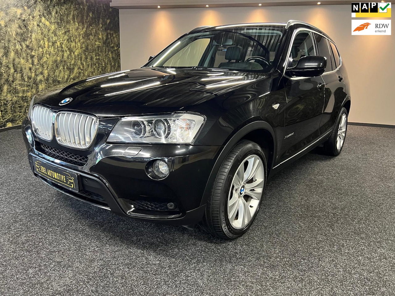 BMW X3 - XDrive20d High Executive-PANO-HED UP-AUTOMAAT-LEER-CAM-NAP-NAVI-2DE EIGENAAR - AutoWereld.nl