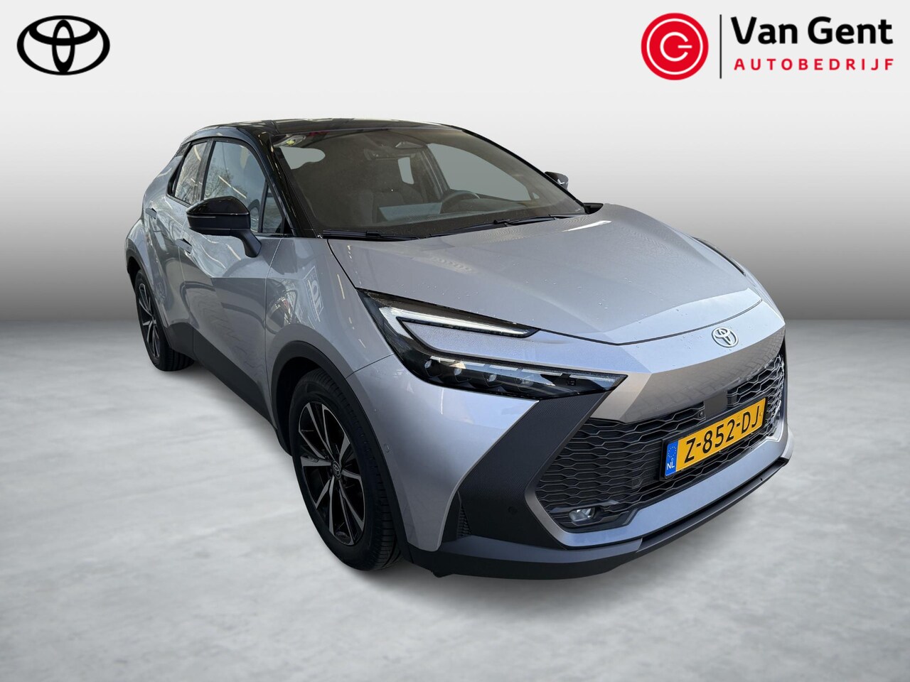 Toyota C-HR - 1.8 Hybrid 140 First Edition | Dodehoek | Navigatie - AutoWereld.nl