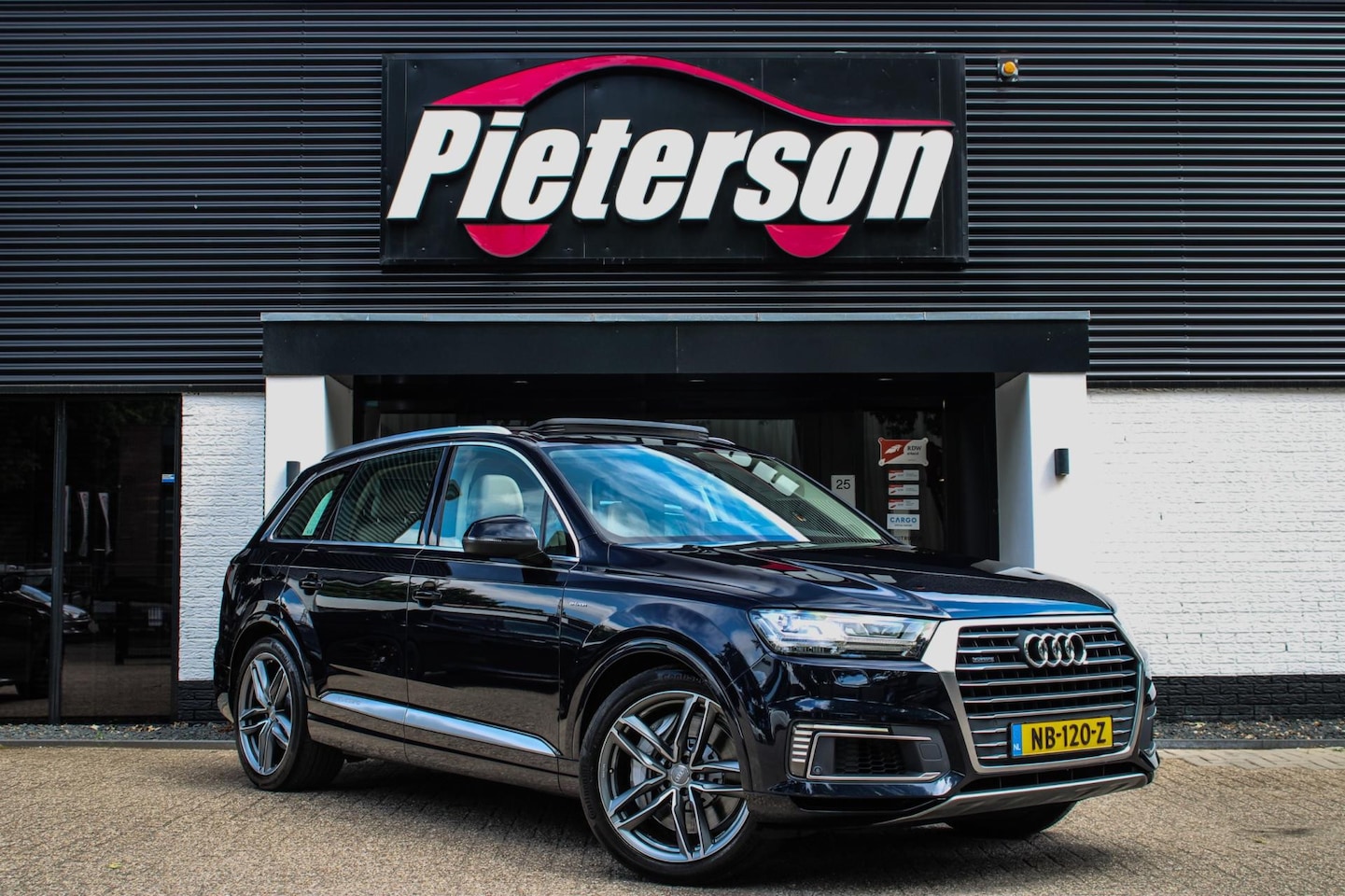 Audi Q7 - 3.0 TDI E-Tron Quattro NAP PANO BOSE TREKHAAK - AutoWereld.nl