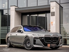 BMW 7-serie - M760e xDrive / Iconic Glow / Pano / B&W audio / Massage