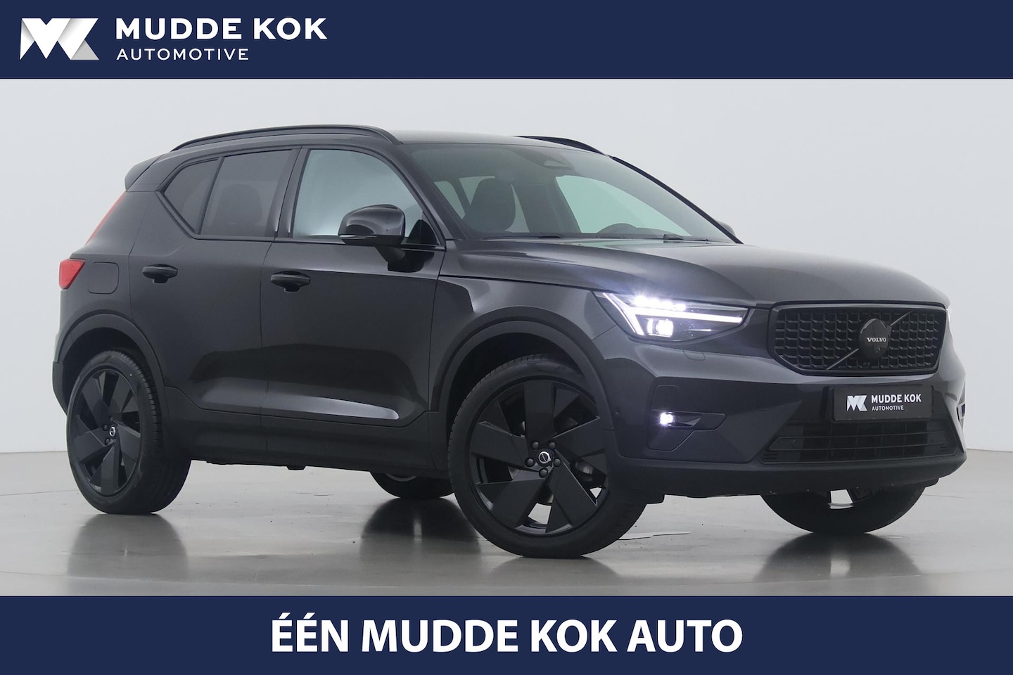 Volvo XC40 - B3 Plus Black Edition | ACC | 360° Camera | Trekhaak | BLIS | 20 Inch | harman/kardon - AutoWereld.nl
