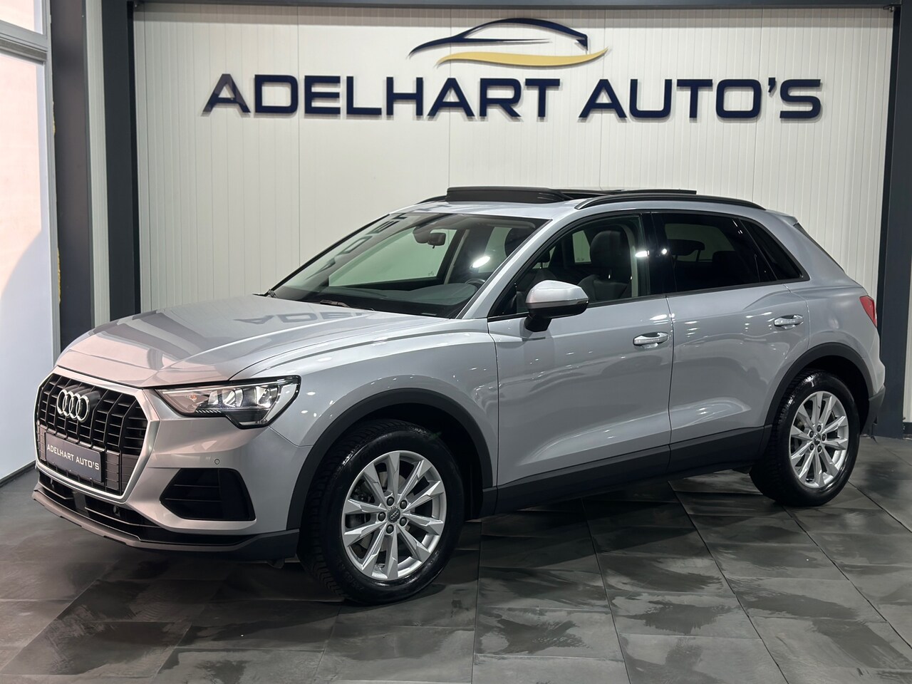 Audi Q3 - 35 TFSI Mild Hybride Business Edition Automaat / Panorama dak / Navigatie full map / Cruis - AutoWereld.nl