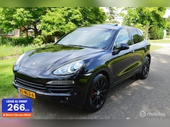 Porsche Cayenne - 3.0 D / Schuifkanteldak / export prijs 13799