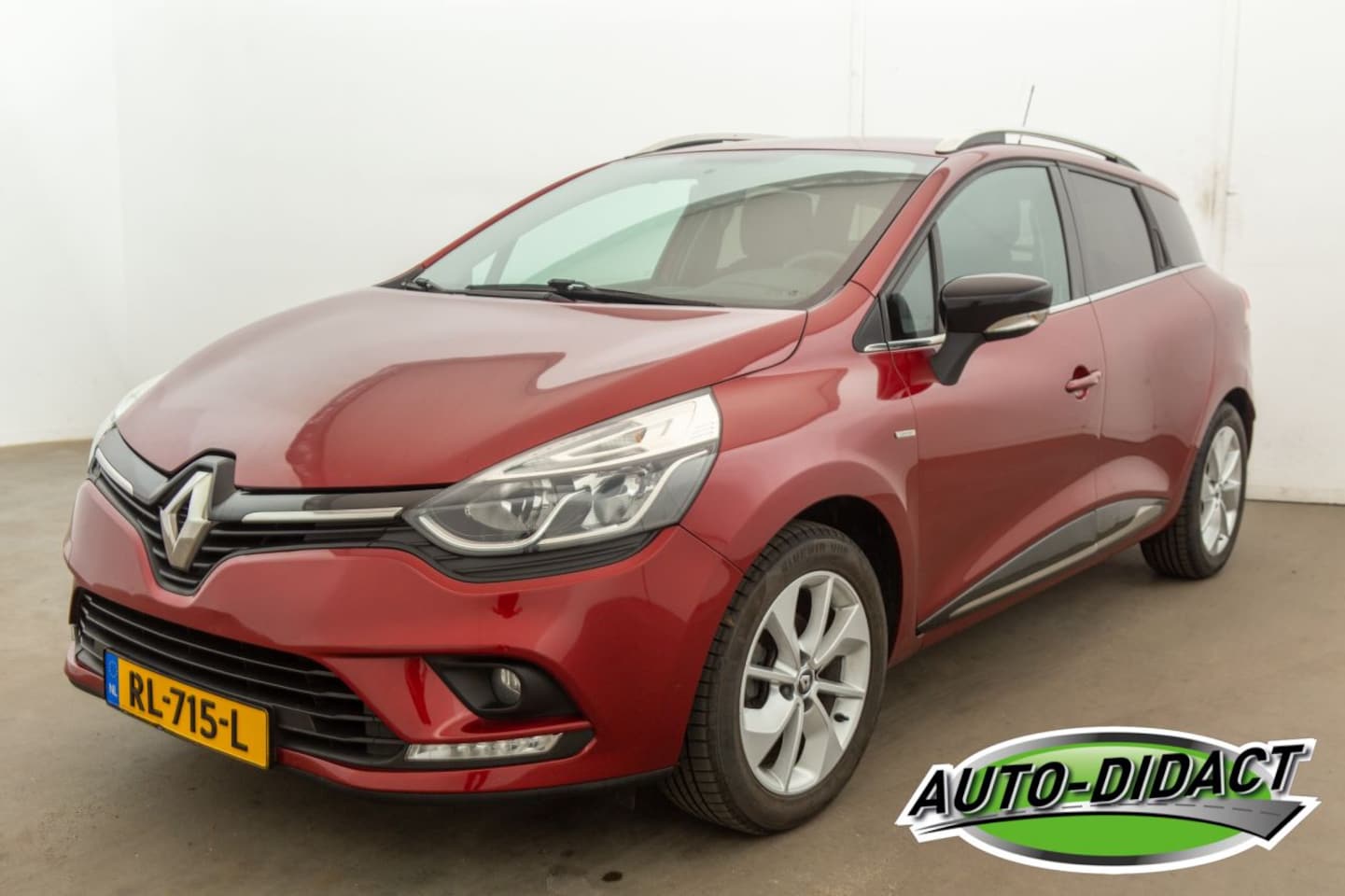 Renault Clio Estate - 0.9 TCe Limited versnellingsbak maakt geluid - AutoWereld.nl
