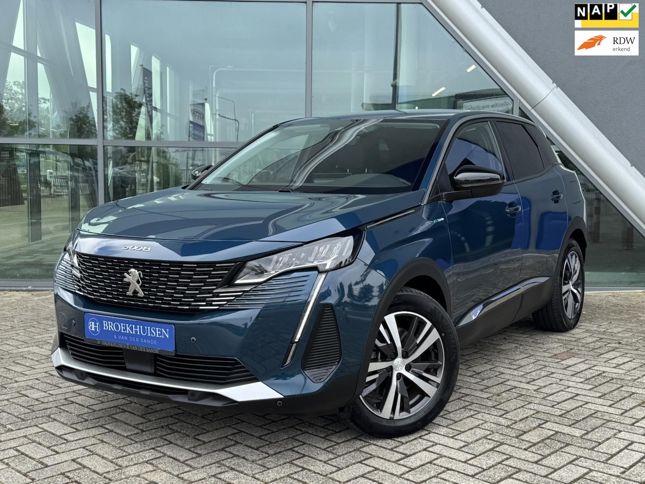 Peugeot 3008 - 1.6 Plug in HYbrid 225pk Allure Camera / Stoelverwarming / Navigatie - AutoWereld.nl