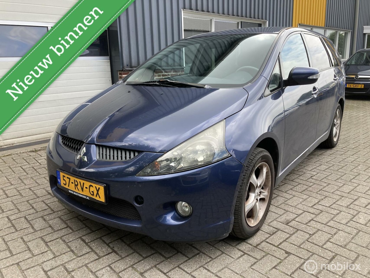 Mitsubishi Grandis - 2.4-16V Intense 6p. EXPORT PRICE - AutoWereld.nl
