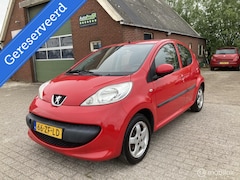 Peugeot 107 - 1.0-12V XS Urban Move