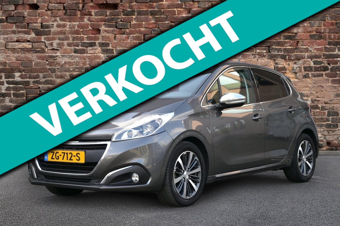 Peugeot 208 - 1.2 PureTech Allure Automaat 110PK! | Carplay | Camera | Cruise - AutoWereld.nl