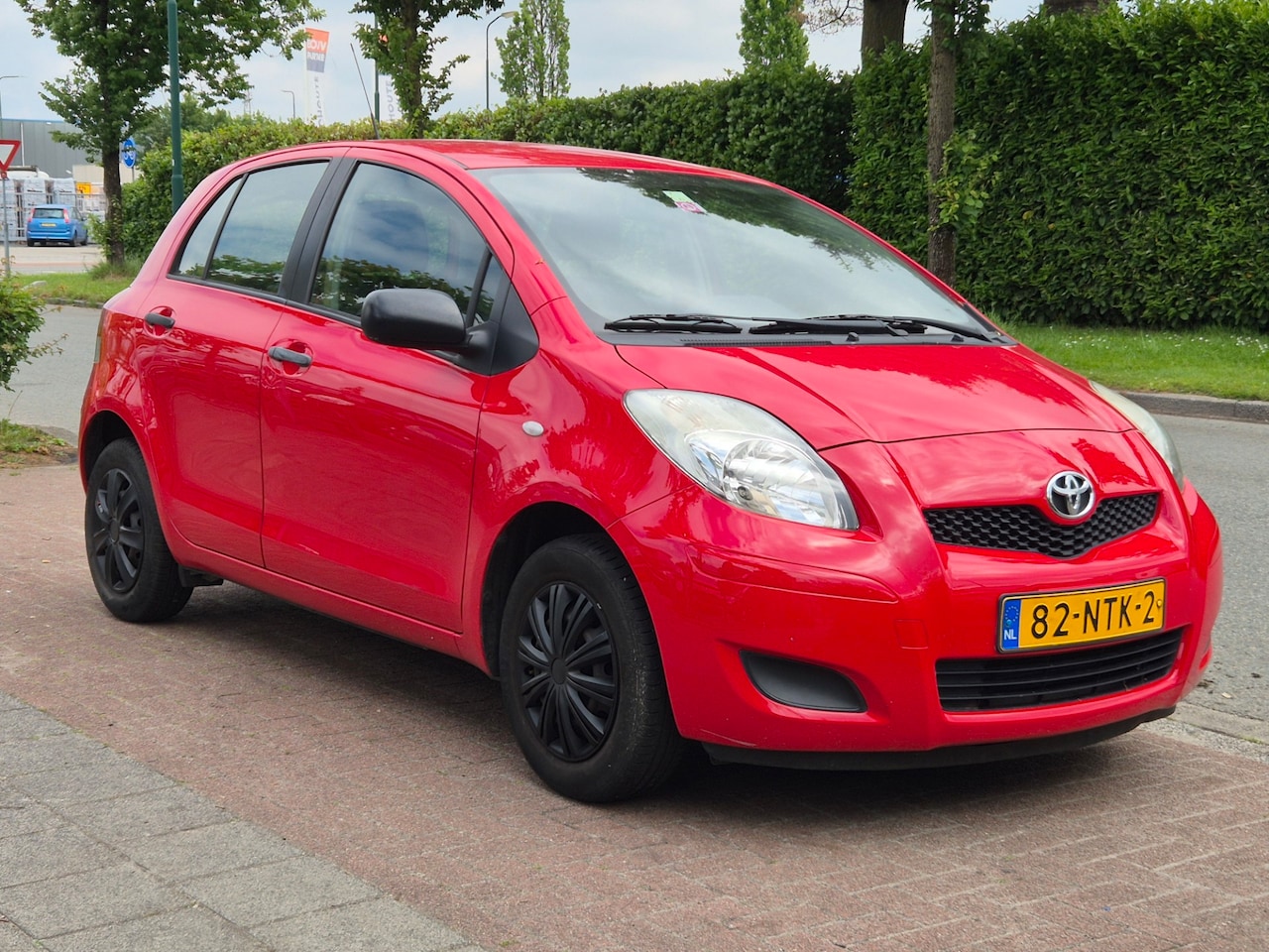 Toyota Yaris - 1.0 VVTi Acces | Airco | Navi - AutoWereld.nl