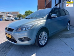 Ford Focus Wagon - 1.8 Titanium/Cruise-c/Climate-c/Navi/PDC/Trekhaak/Nette auto/2eigenaar