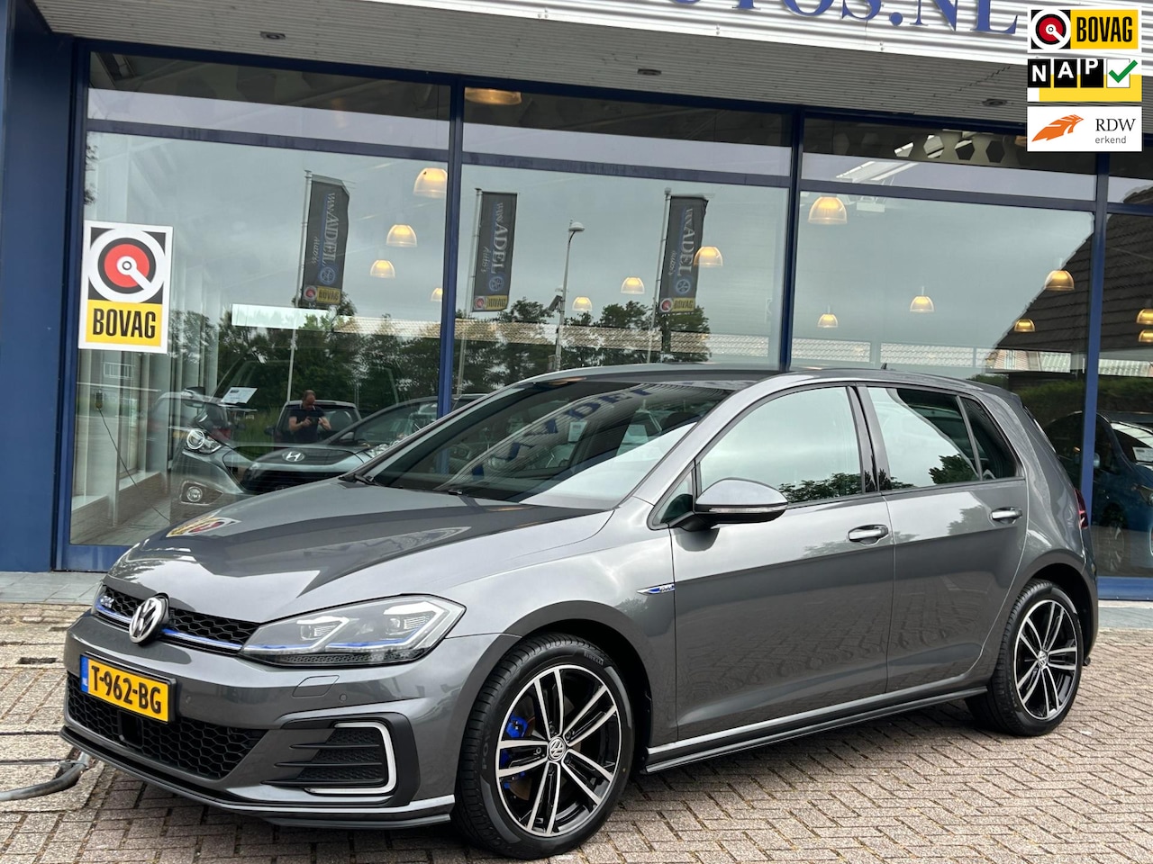 Volkswagen Golf - 1.4 TSI PHEV GTE App-Connect Adapt. Cruise Clima Camera Volledig Dealeronderhouden! - AutoWereld.nl