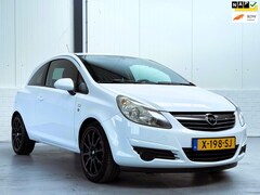 Opel Corsa - 1.4-16V Airco|Navigatie