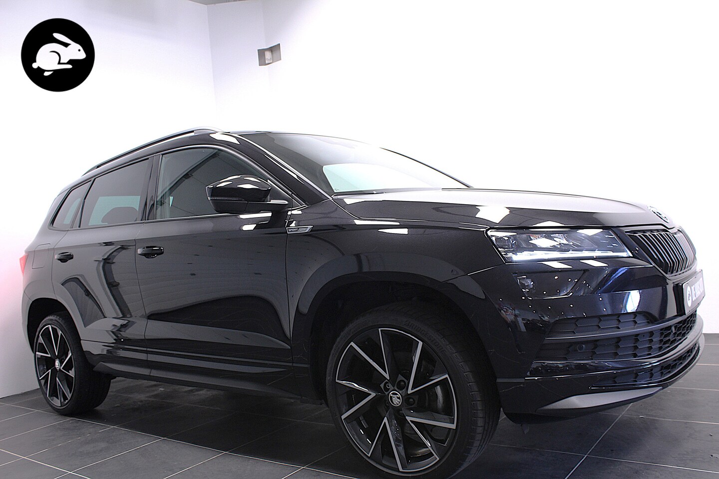 Skoda Karoq - 1.5 TSI Sportline/Trekhaak/Camera/Acc/19 inch - AutoWereld.nl
