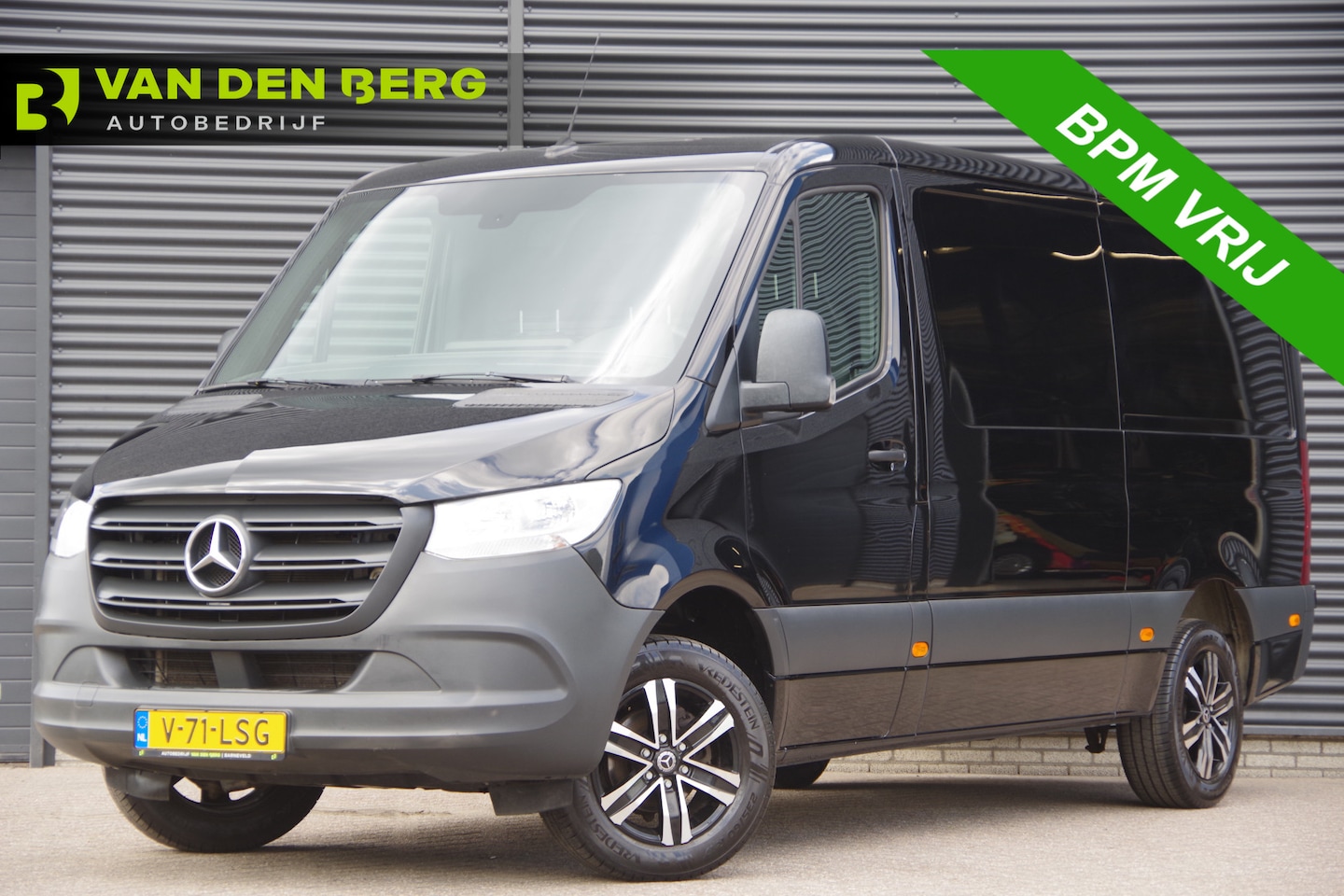 Mercedes-Benz Sprinter - 315 1.9 CDI L2H1 RWD 315 1.9 CDI L2H1 RWD, 3-ZITS, 150PK, TREKHAAK, CAMERA, CLIMA, APPLE CARPLAY, ANDROID AUTO - AutoWereld.nl