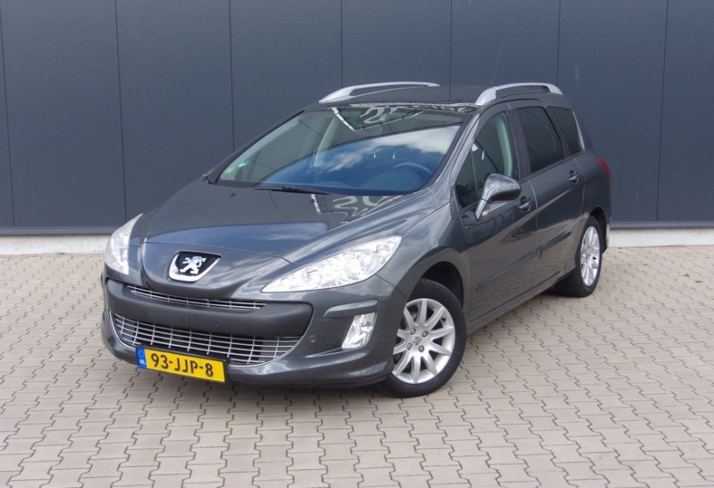 Peugeot 308 SW - 1.6 VTi XS | 6 persoons uitvoering | PDC - AutoWereld.nl