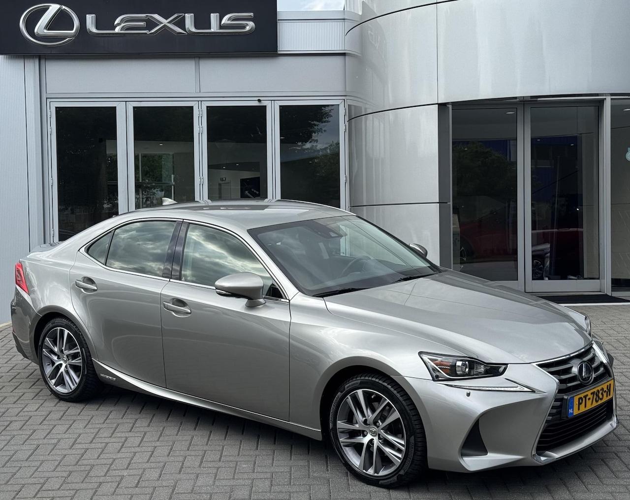 Lexus IS - 300h Hybrid Business Line 300h Hybrid Business Line - AutoWereld.nl