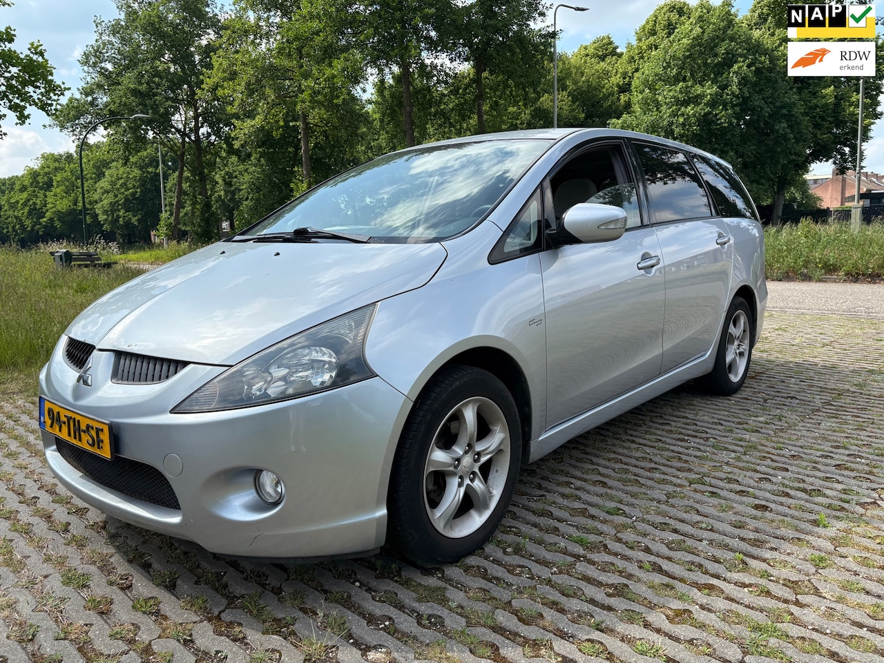 Mitsubishi Grandis - 2.4-16V Intense 6p. / airco / cruise control - AutoWereld.nl