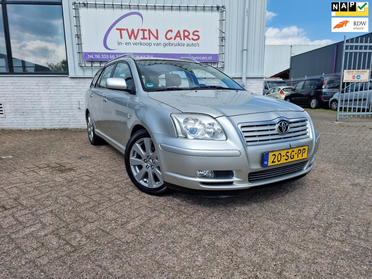 Toyota Avensis Wagon - 2.4 VVTi Executive Automaat Airco - AutoWereld.nl