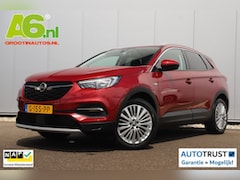 Opel Grandland X - 1.2 Turbo Business Executive 131PK Automaat Trekhaak Keyless Comfortstoelen 18 inch LMV Na