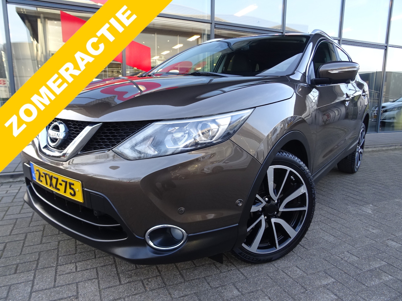 Nissan Qashqai - 1.2 Tekna | 1E EIGENAAR | PANORAMADAK | 360 CAMERA | LEDER - AutoWereld.nl