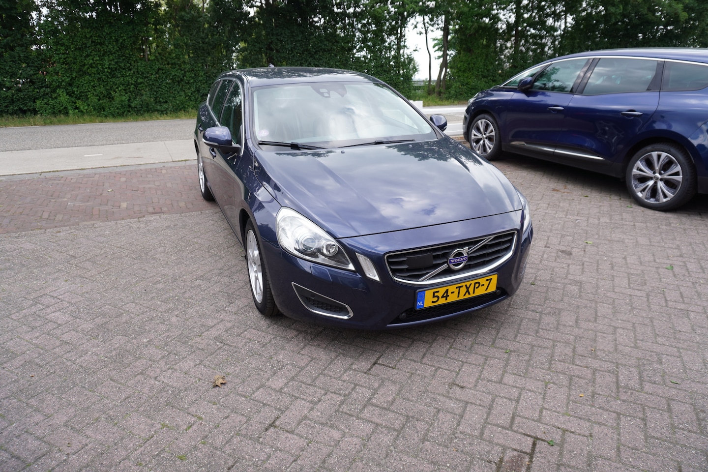 Volvo V60 - 1.6 T3 Summum TREKHAAK LEER CAMERA BLIS - AutoWereld.nl